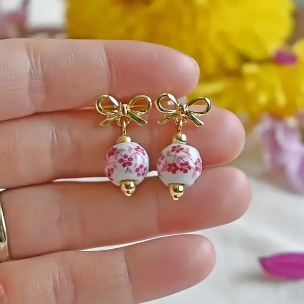 NEW Porcelain Portofino Stainless Steel Pearl Toile Earrings